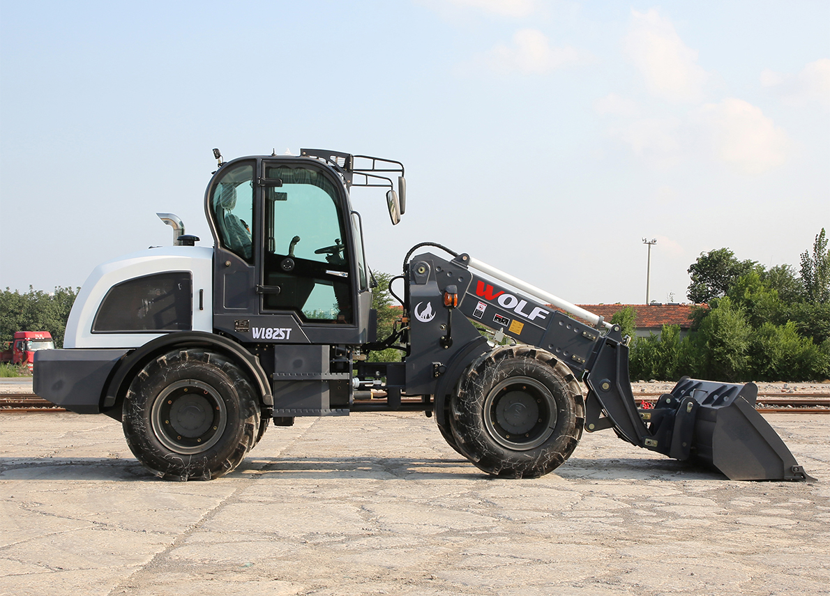 WL825T at a job site